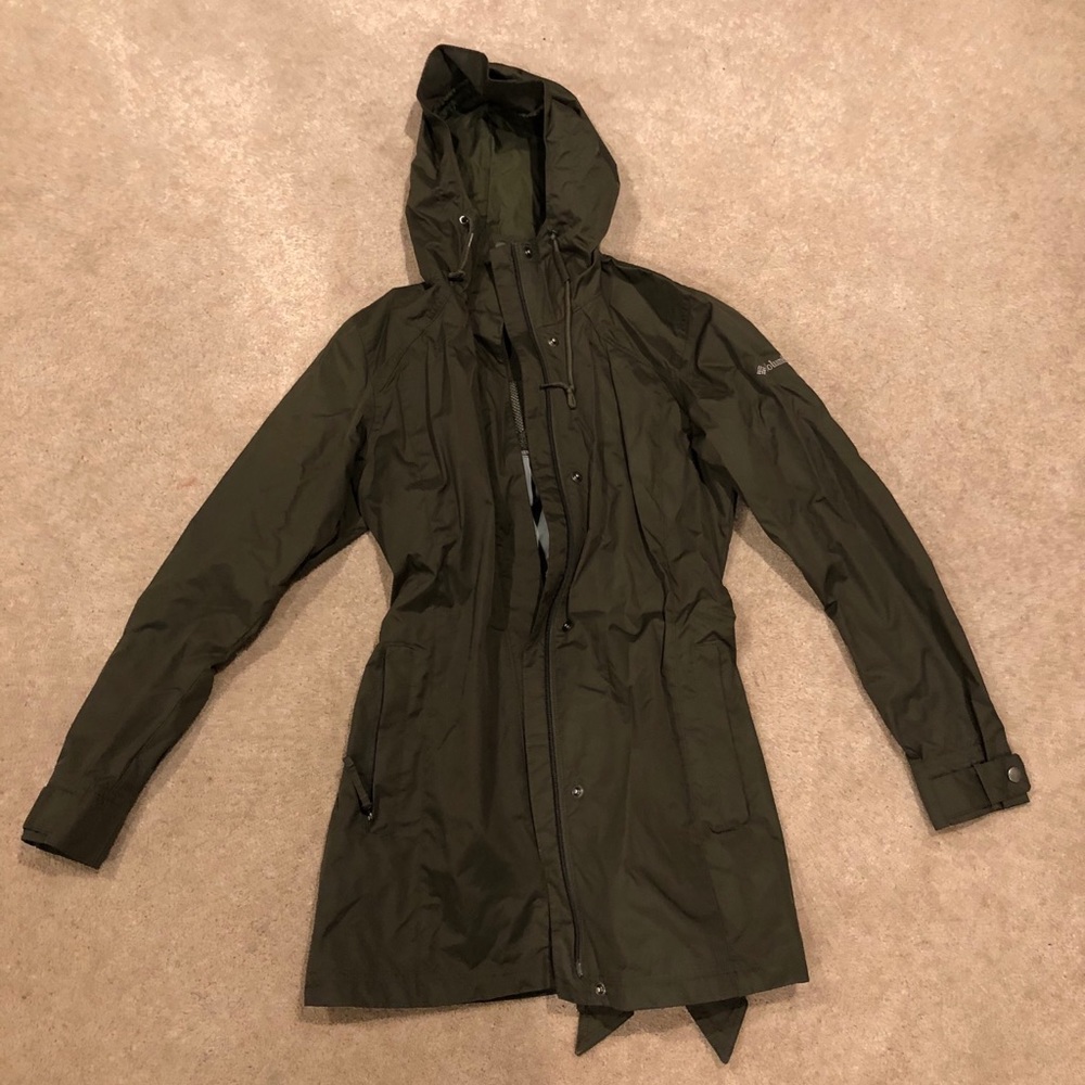 Columbia Rain Coat